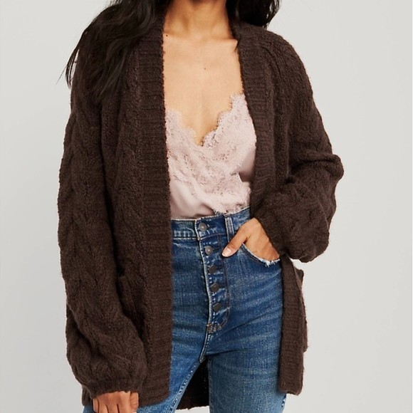 Abercrombie & Fitch Sweaters - ABERCROMBIE & FITCH Wool Oversized Cable Knit Cardigan Sweater in Dark Brown XS